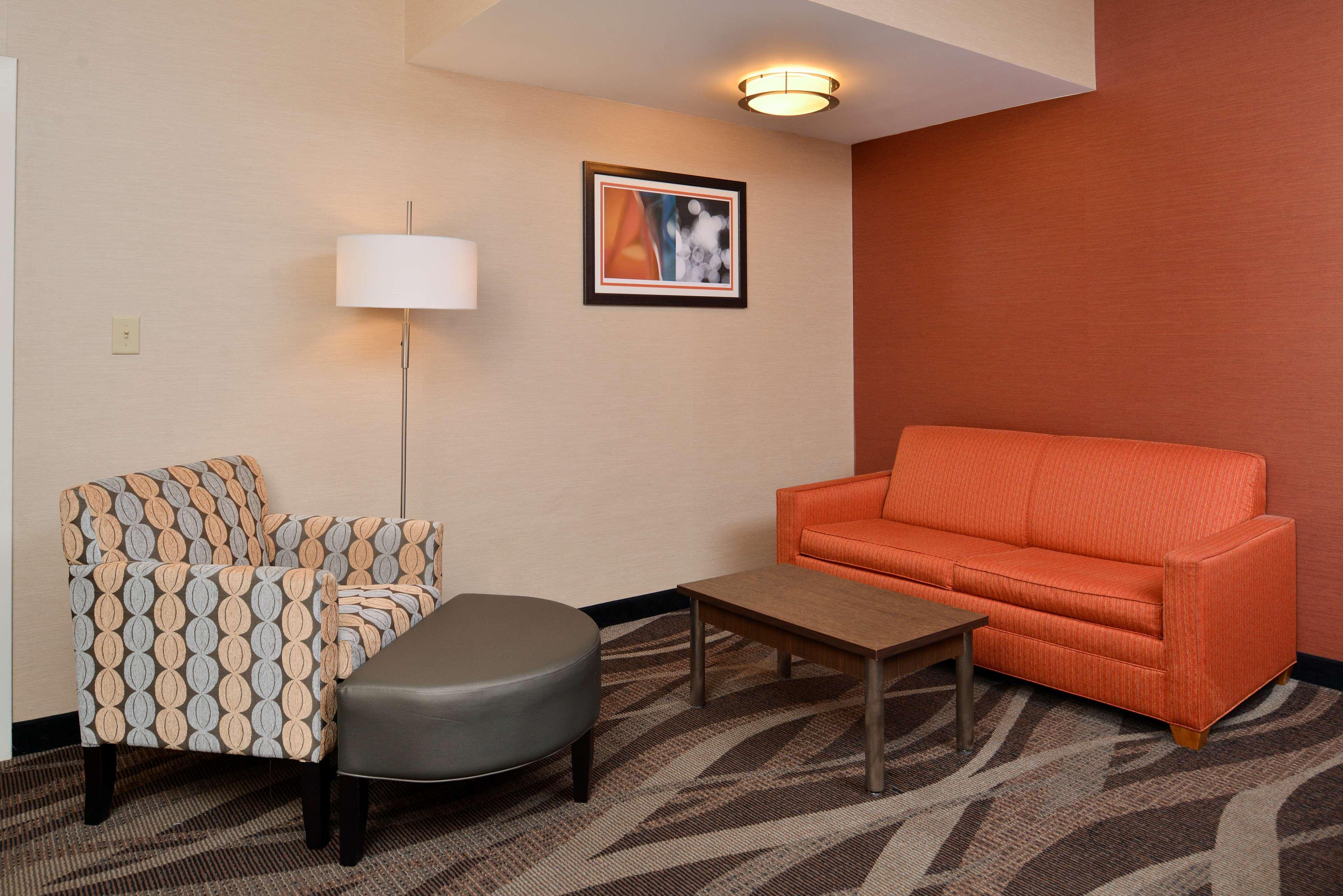 אולין Best Western Plus University Inn מראה חיצוני תמונה