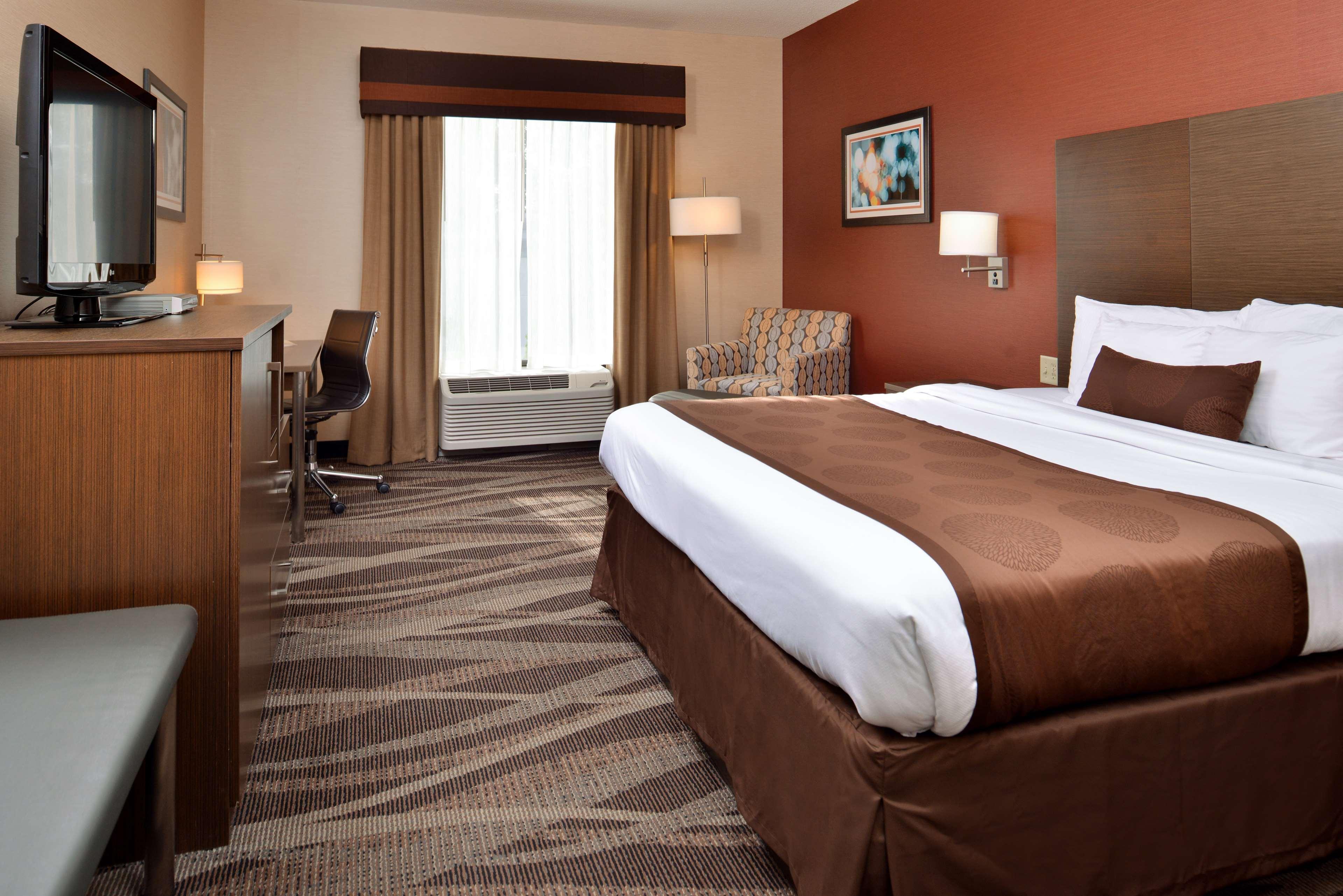 אולין Best Western Plus University Inn מראה חיצוני תמונה