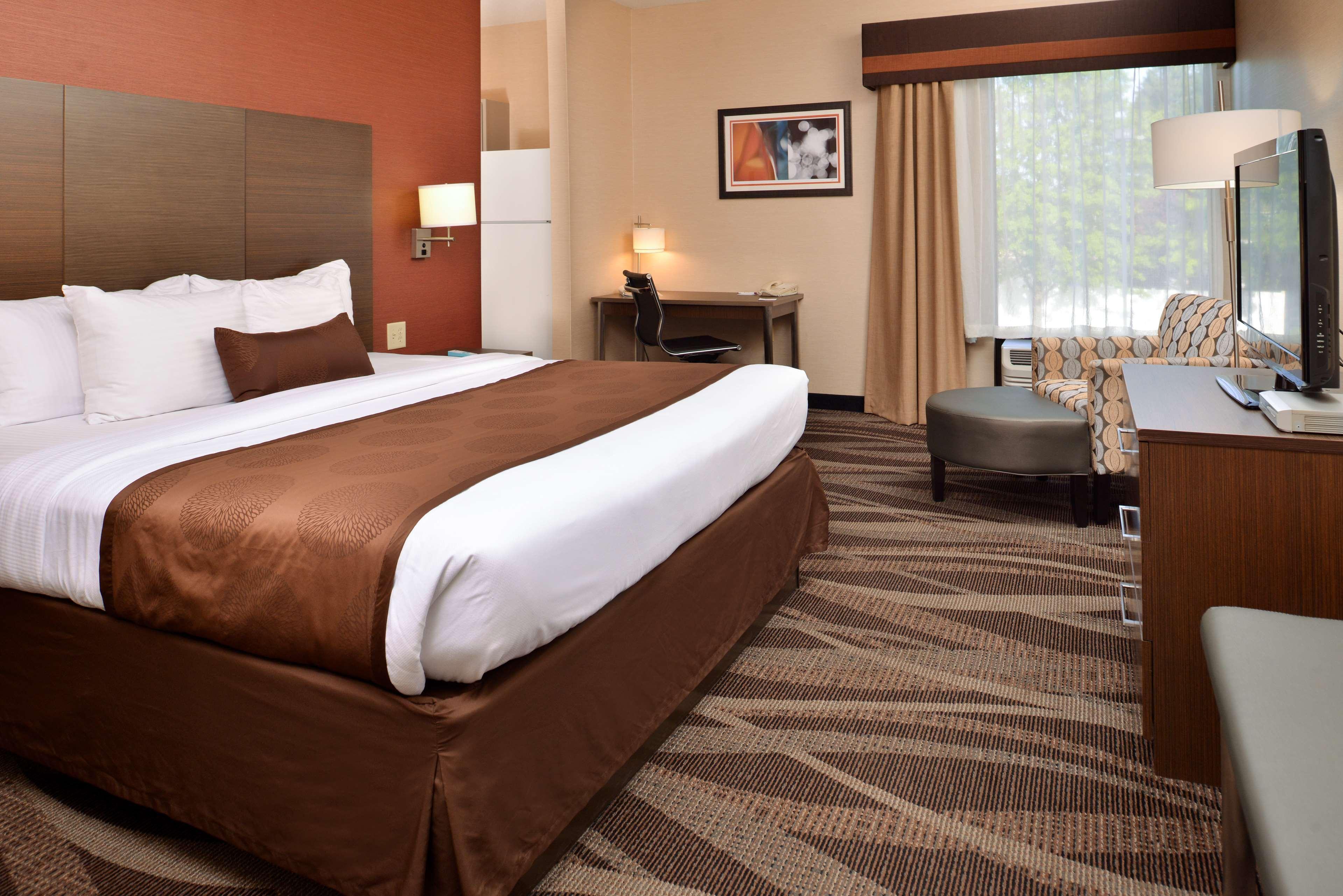 אולין Best Western Plus University Inn מראה חיצוני תמונה